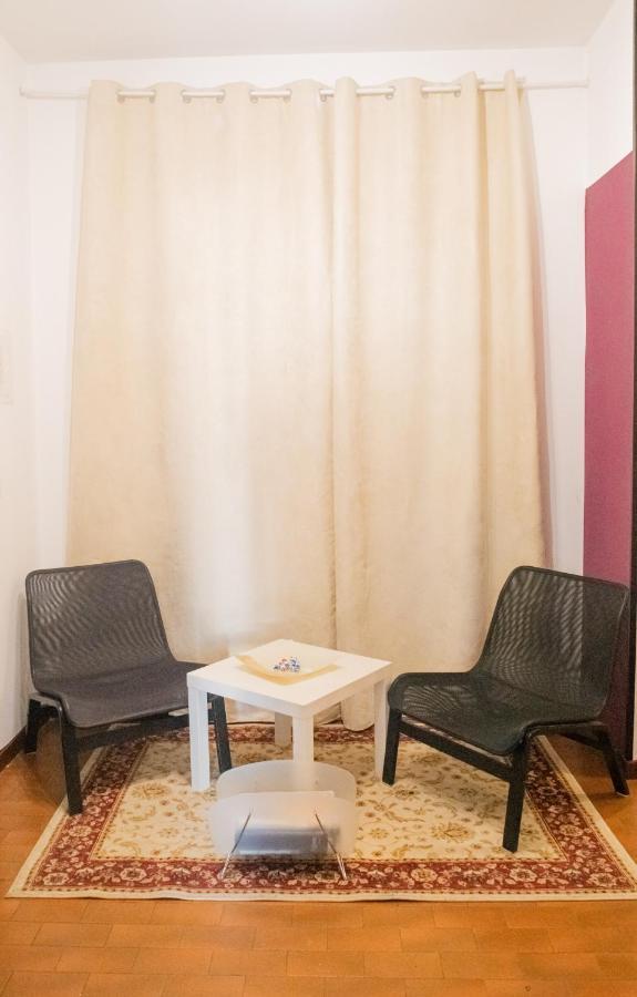 B&B Italo House Opera Extérieur photo